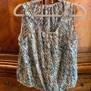 Daisy Fuentes sleeveless blouse size medium in good condition
